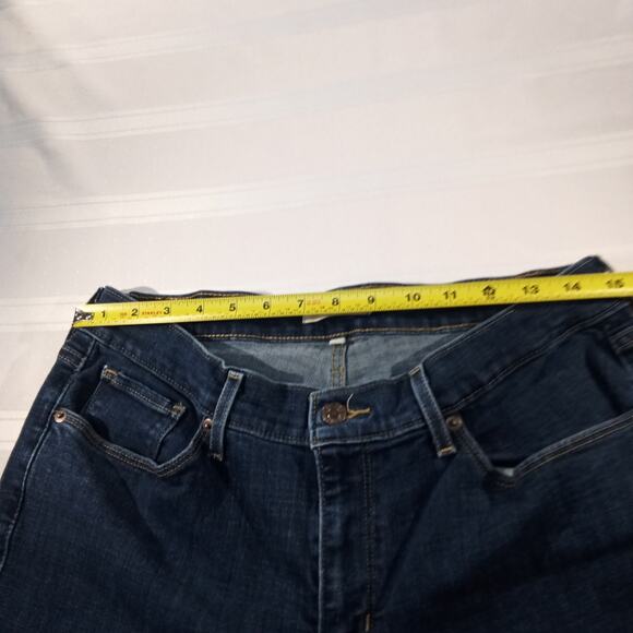 Levi’s Women’s Classic Bootcut Jeans Size 12 Dark Wash Mid Rise Stretch Denim - Picture 6 of 9
